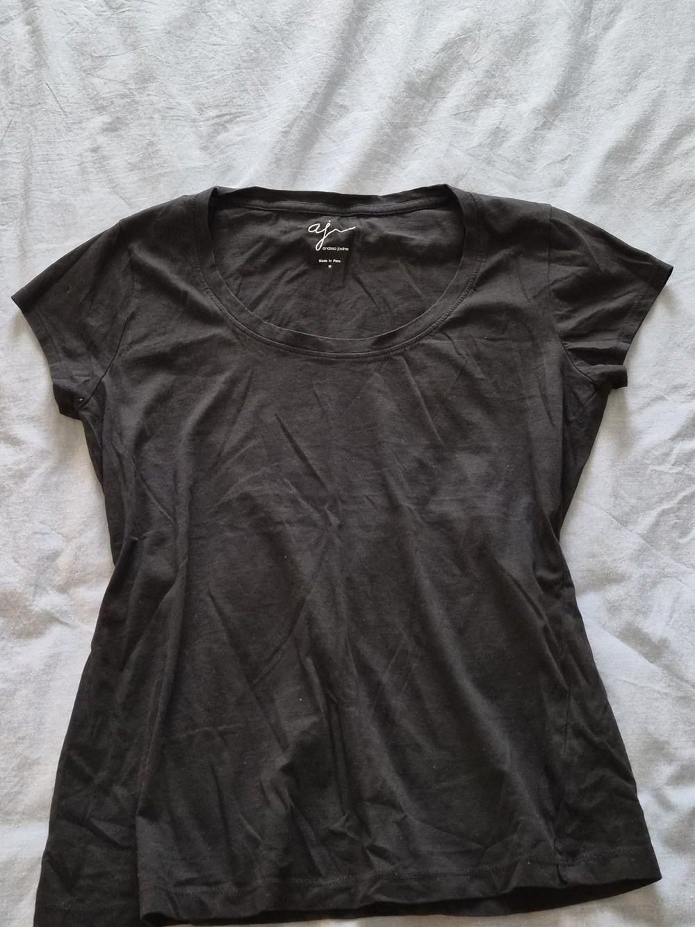 Andrea Jovine Black Scoop Neck Short Sleeve Tee